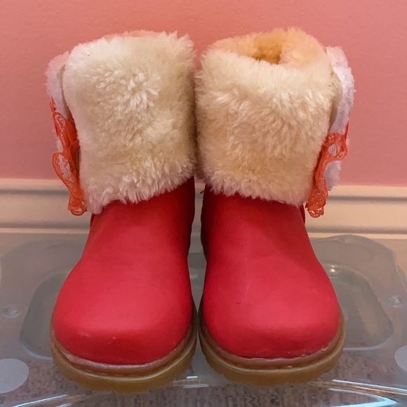 Red Boots - Picture 2 of 5